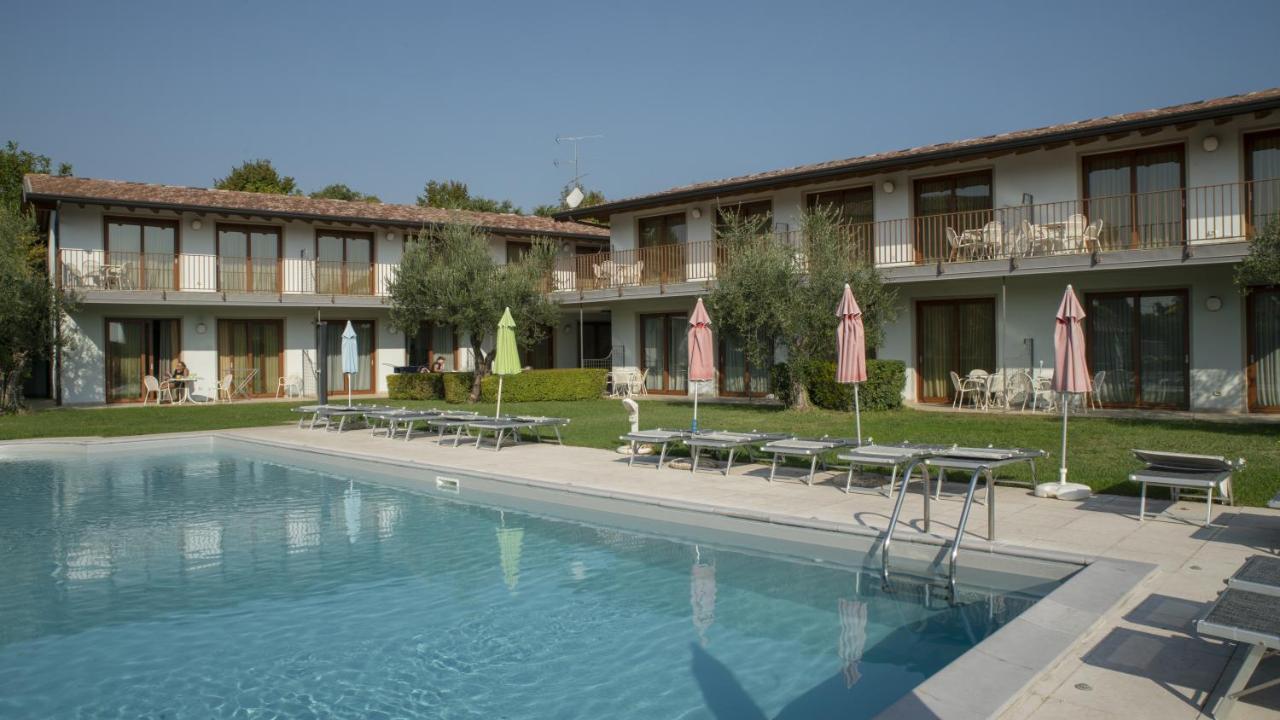 Residence Molino - Holiday Apartments Manerba del Garda Exteriör bild