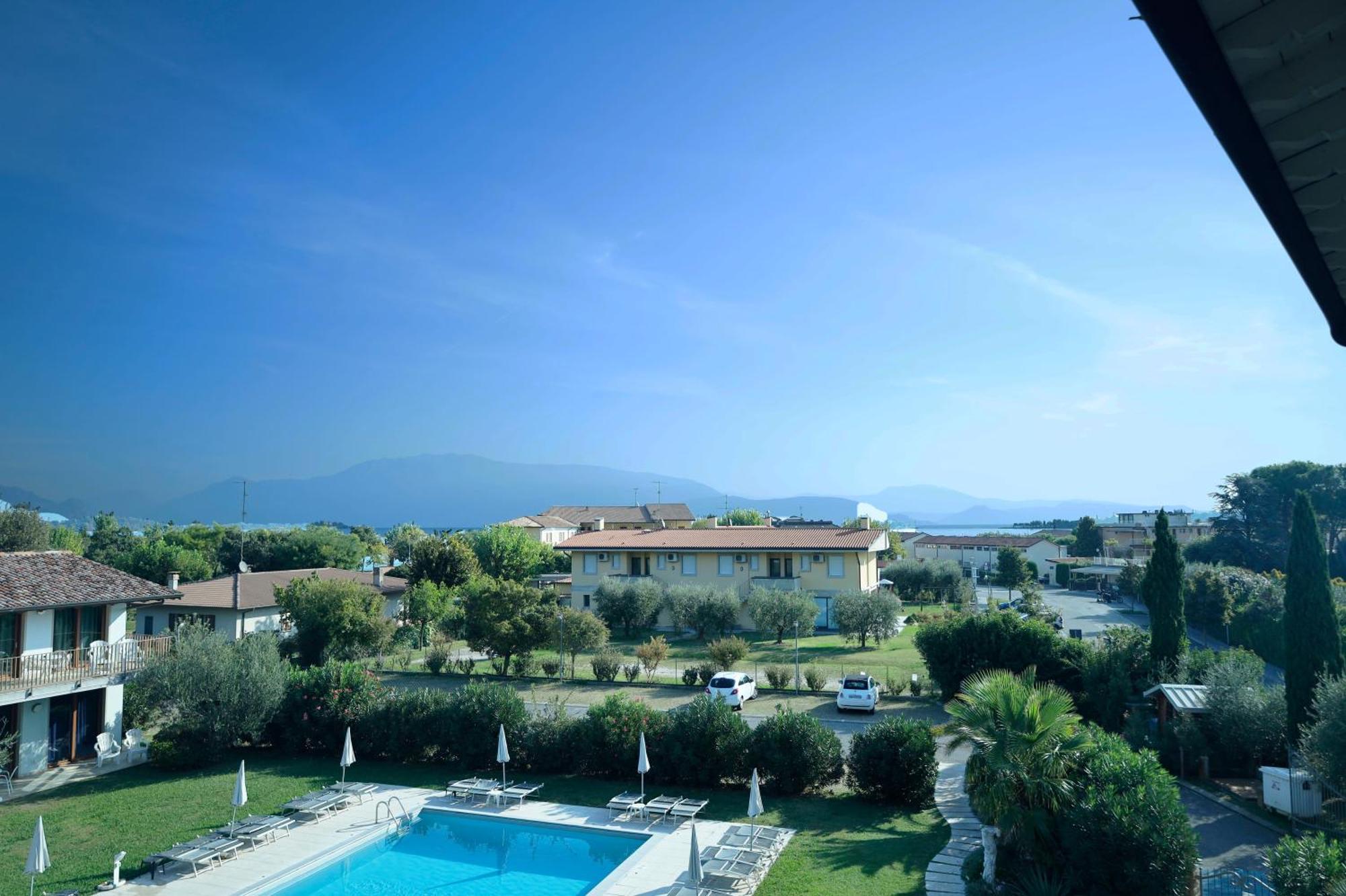 Residence Molino - Holiday Apartments Manerba del Garda Exteriör bild