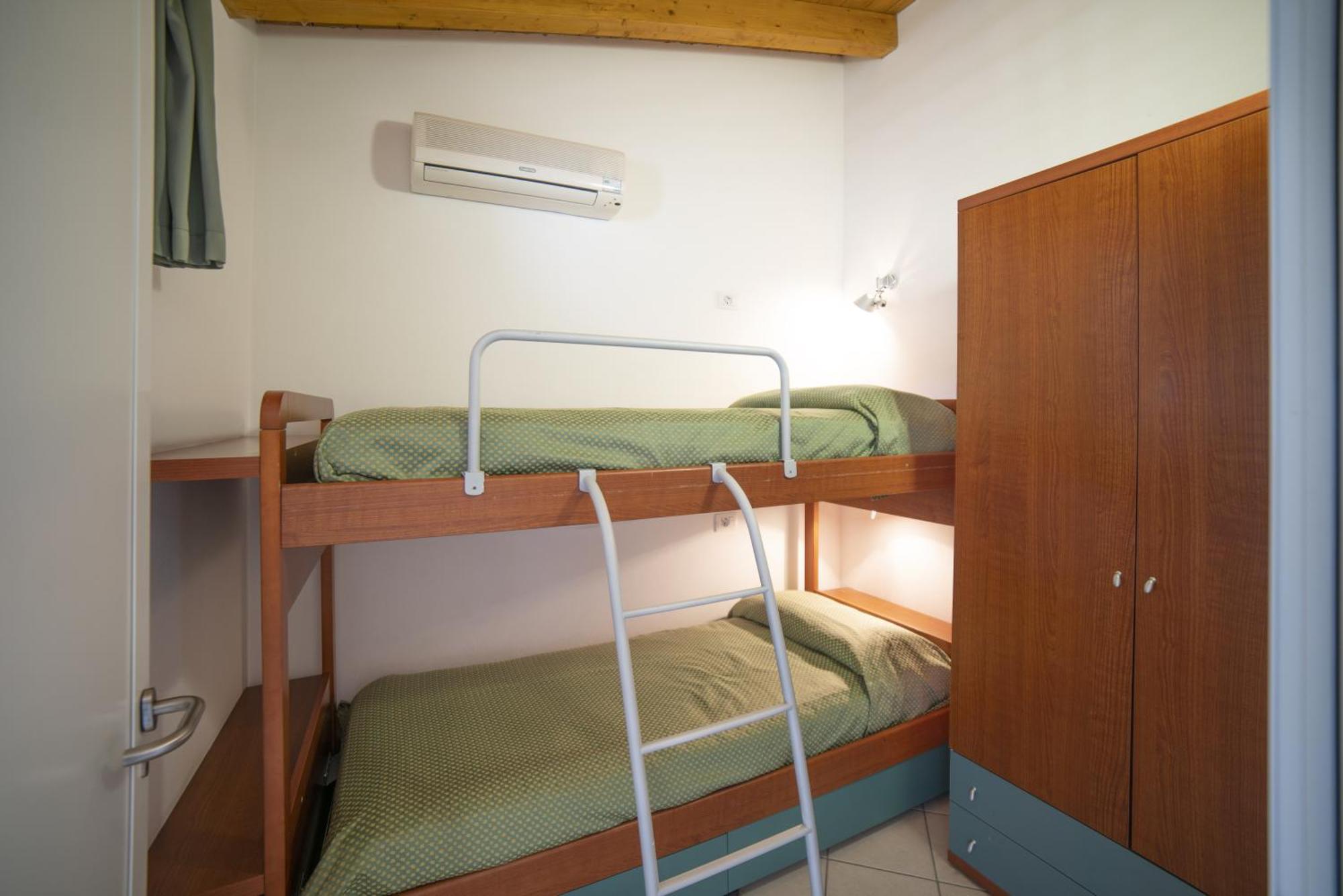 Residence Molino - Holiday Apartments Manerba del Garda Exteriör bild