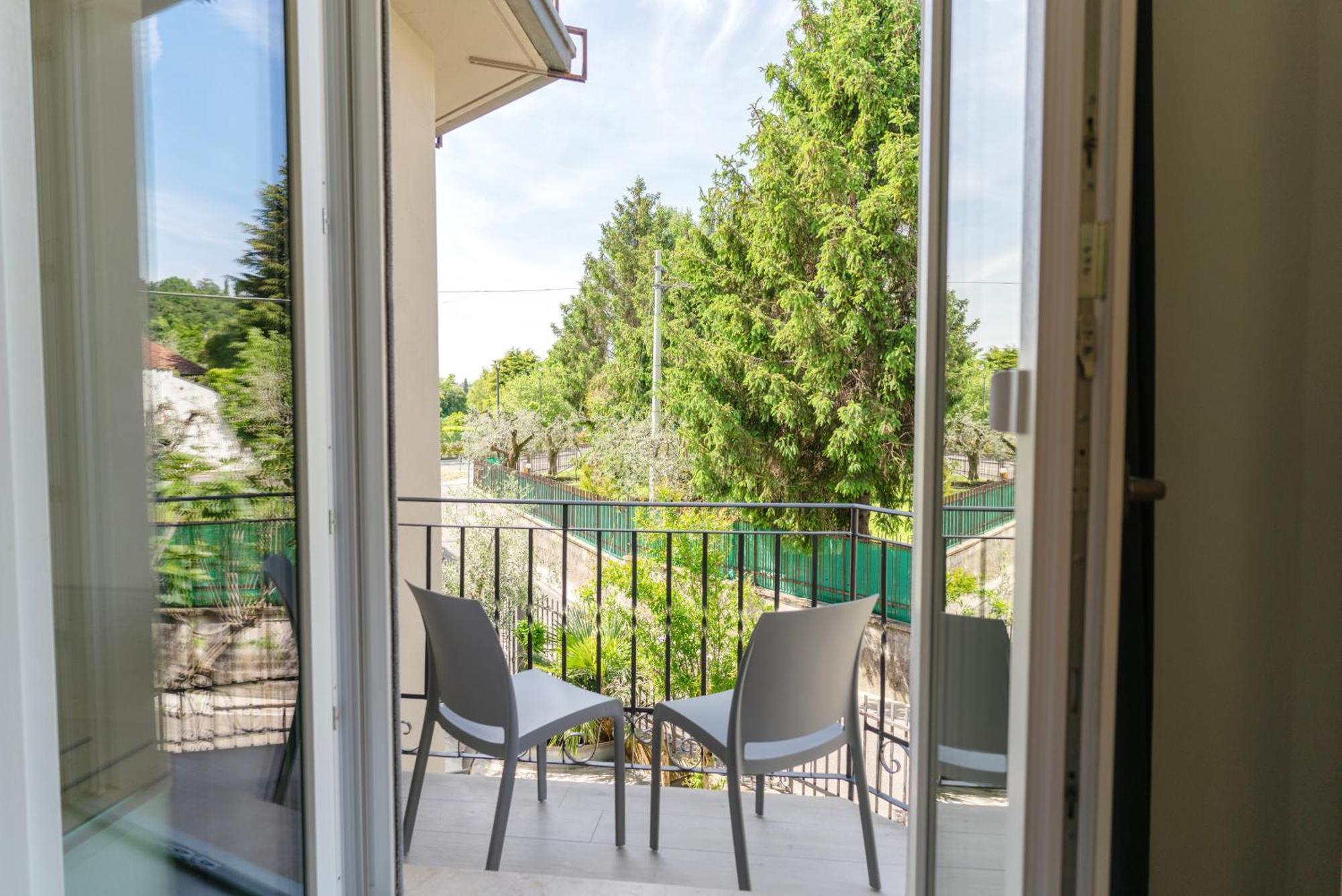 Residence Molino - Holiday Apartments Manerba del Garda Exteriör bild