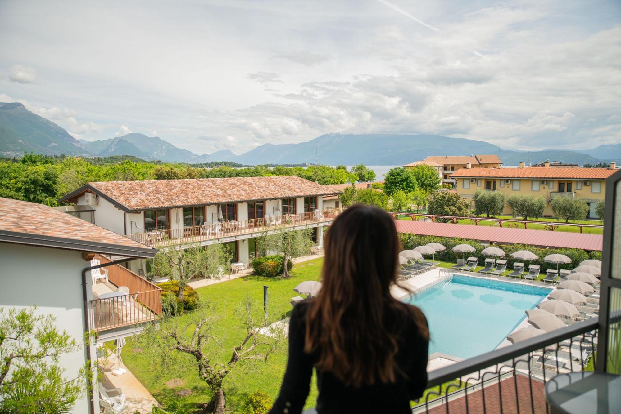 Residence Molino - Holiday Apartments Manerba del Garda Exteriör bild