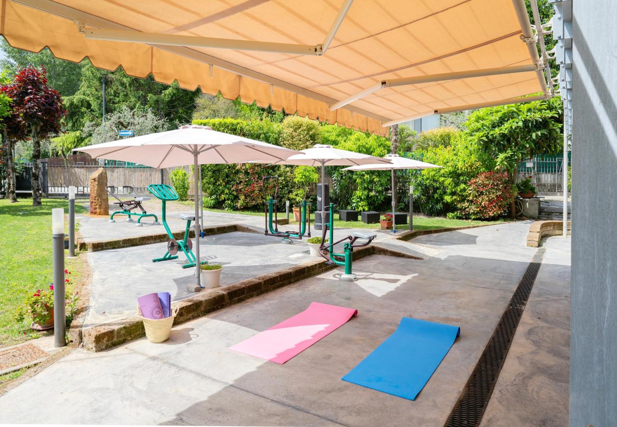 Residence Molino - Holiday Apartments Manerba del Garda Exteriör bild
